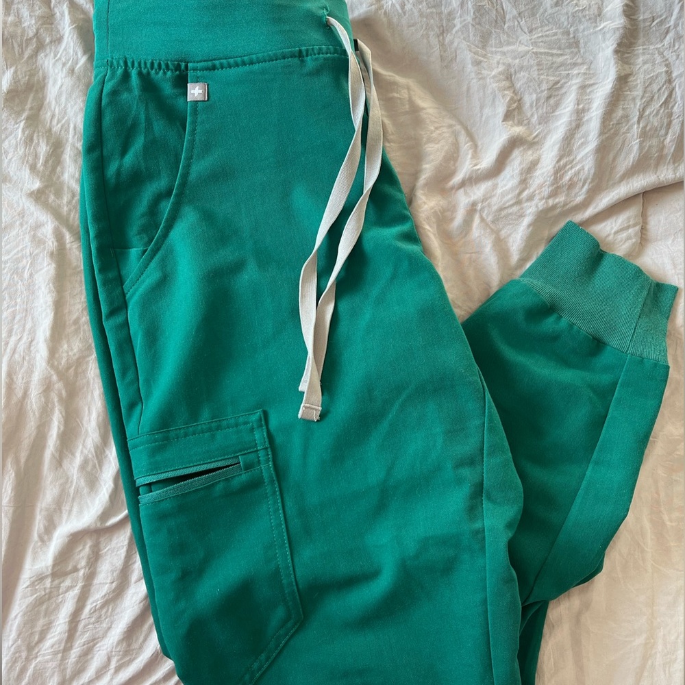 HUNTER GREEN small petite FIGS joggers